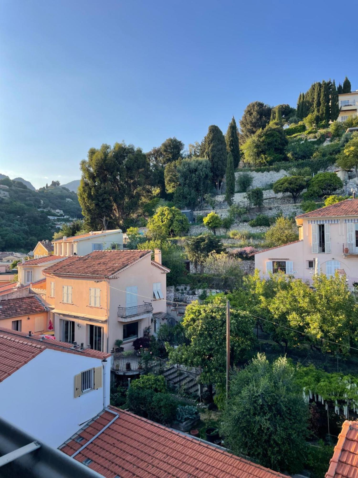 Studio De Charme Proche Gare Menton Bagian luar foto